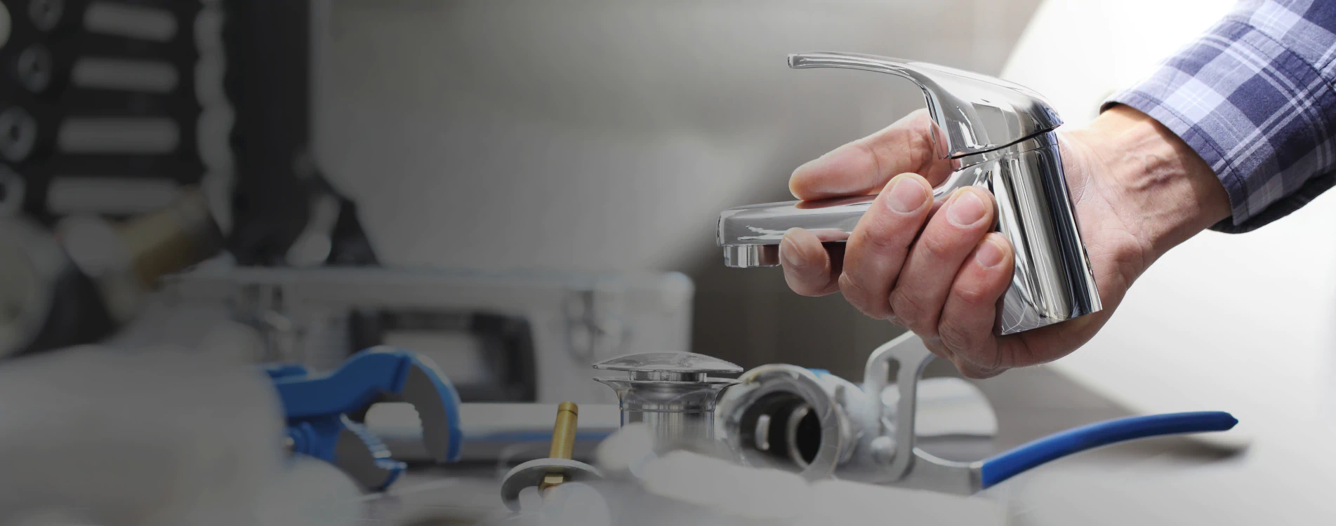 handyman worker doing plumbing service